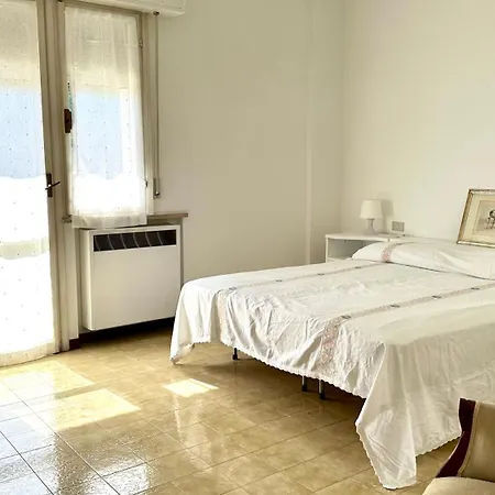 Se061 - Senigallia, Ampio Trilocale Con Terrazzo